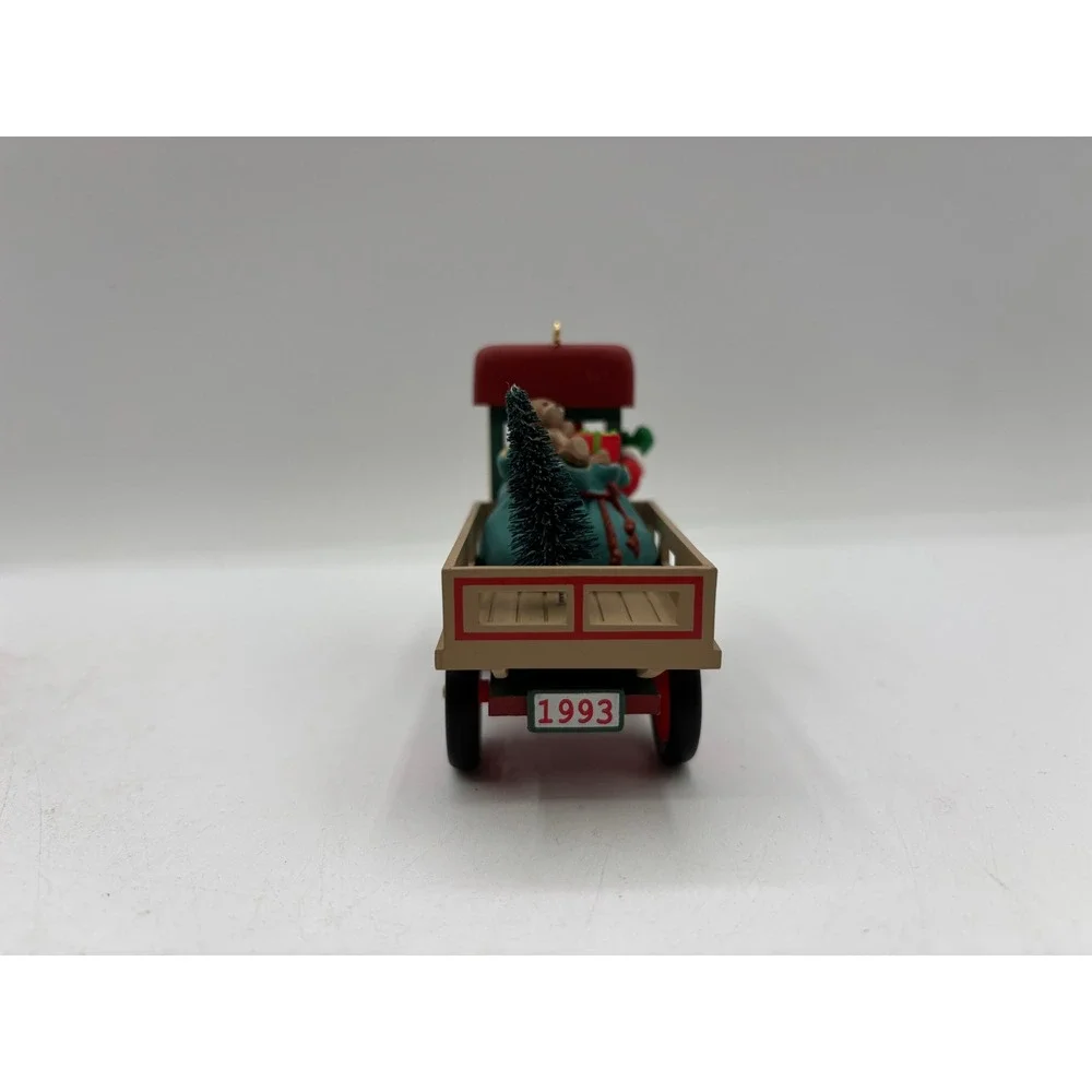 Hallmark Keepsake Ornament 1993 Vintage Happy Haul-idays 15th in the Series